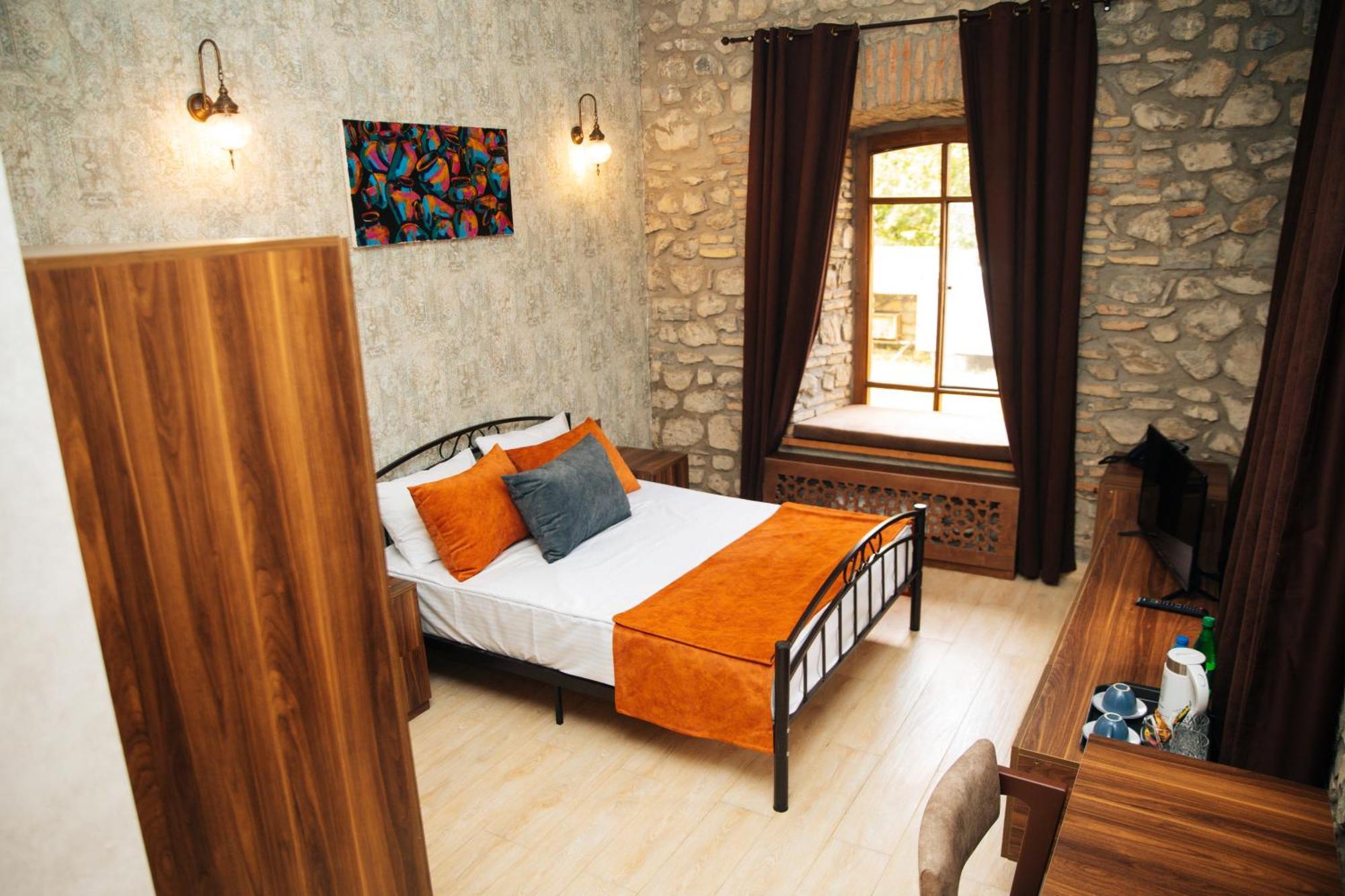 Art Hotel By Abad Guest Şǝki Zewnętrze zdjęcie
