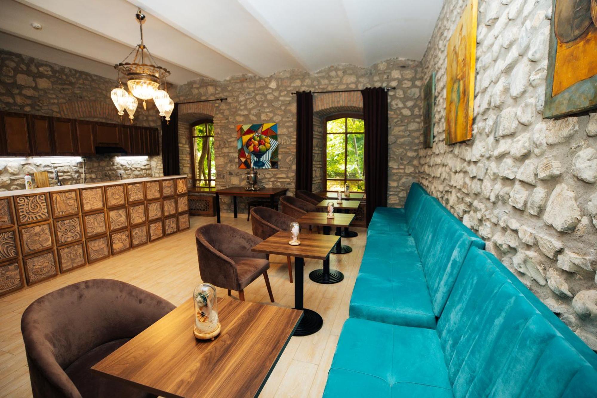 Art Hotel By Abad Guest Şǝki Zewnętrze zdjęcie